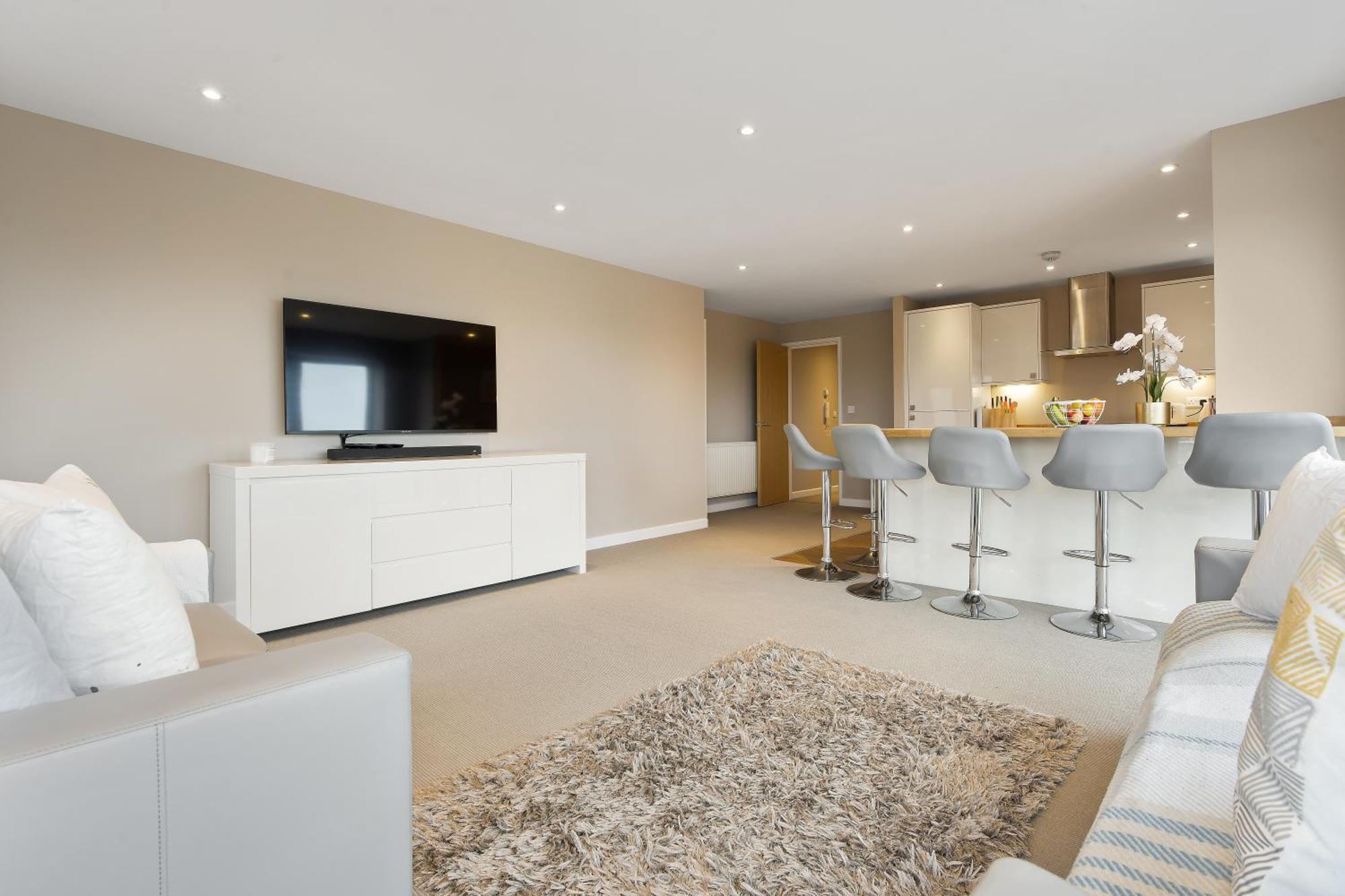 Westcliff Penthouse With Sea Views And Balcony Apartment Борнмът Екстериор снимка